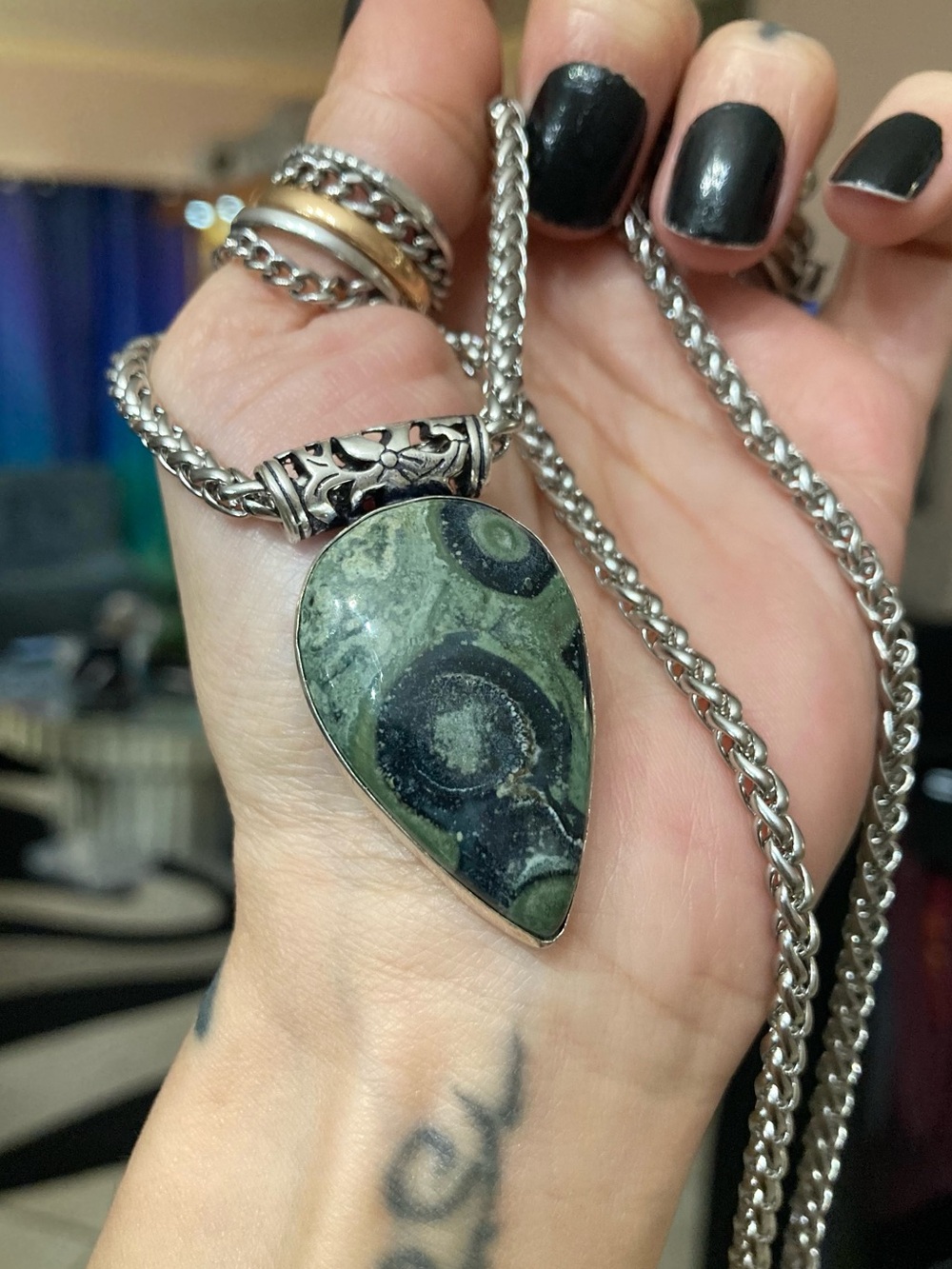 Green kambaba jasper gemstone boho stainless steel wheat chain necklace - Picture 9 of 10